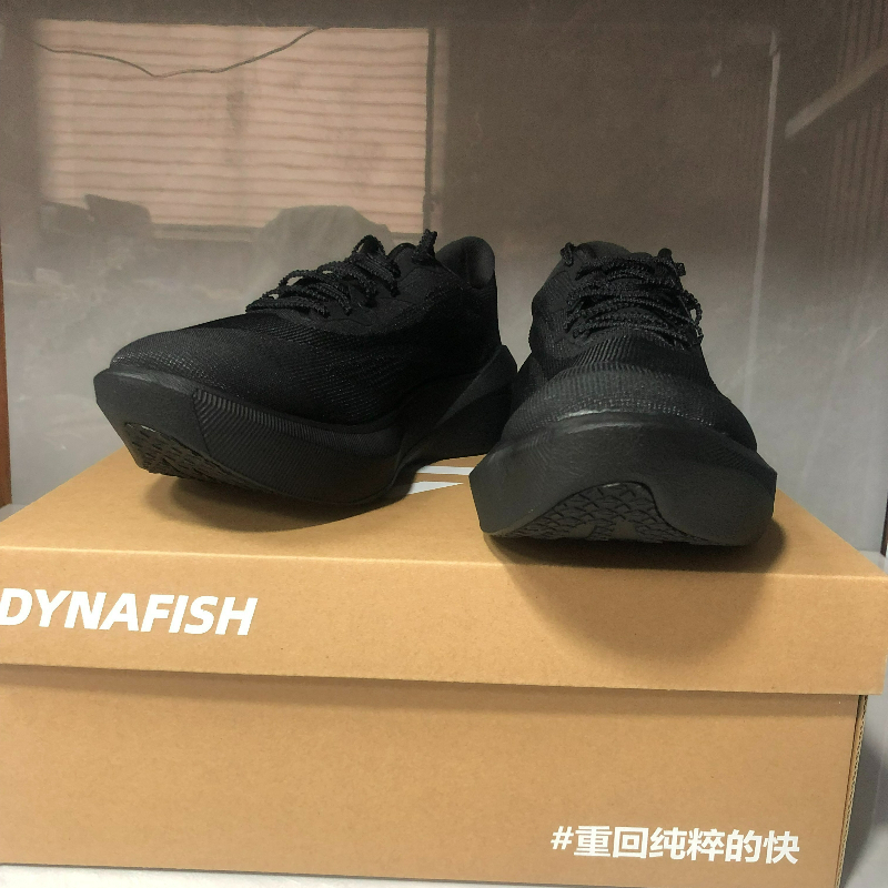 Sepatu Lari Profesional untuk  - Women'S Shoes Vs Men'S Size ulasan dan harga